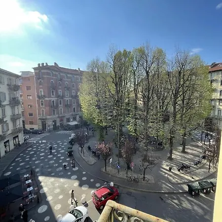 Casa Turineisa * Турин